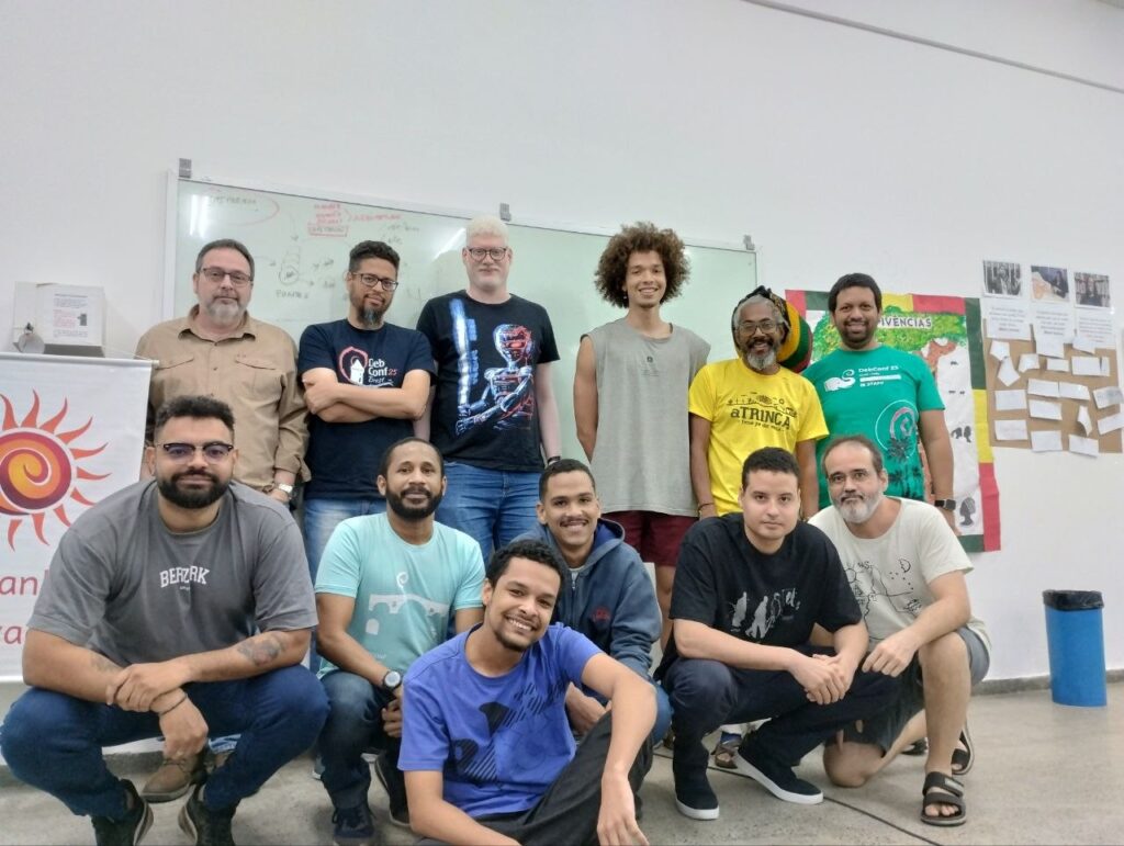 Alguns dos participantes do Debian Day 2026